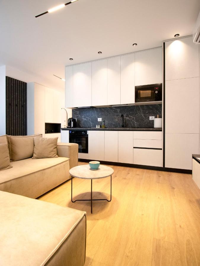 Bed and Breakfast Luxury Rooftop 23 Tirana Exterior foto